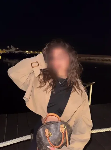 Amanda, 29