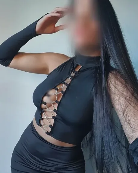 Anne, 22