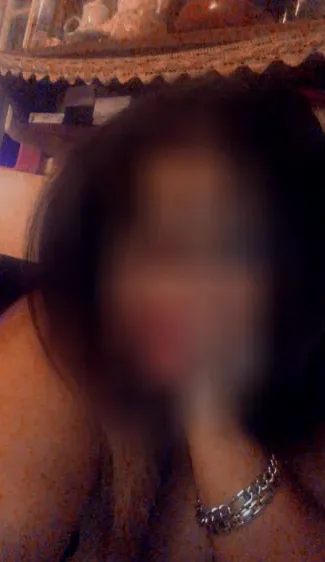 Camilla, 29