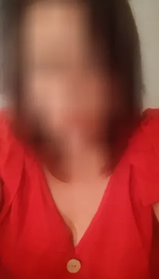 Emina, 37