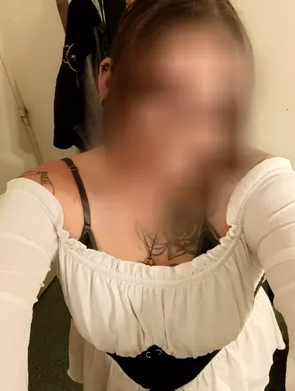 Helena, 31