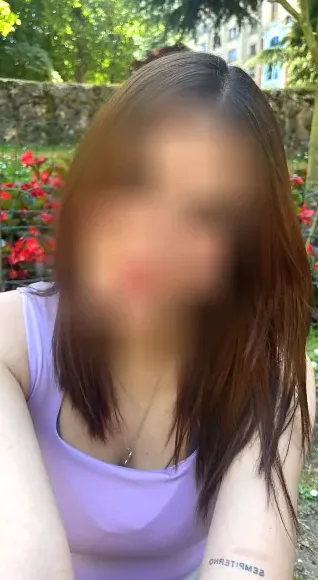 Ivana, 29