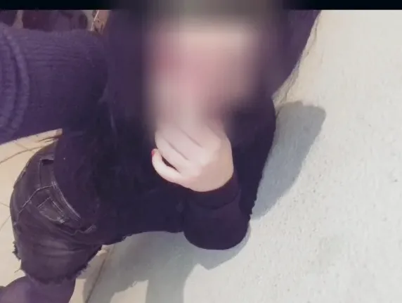 Julie, 33