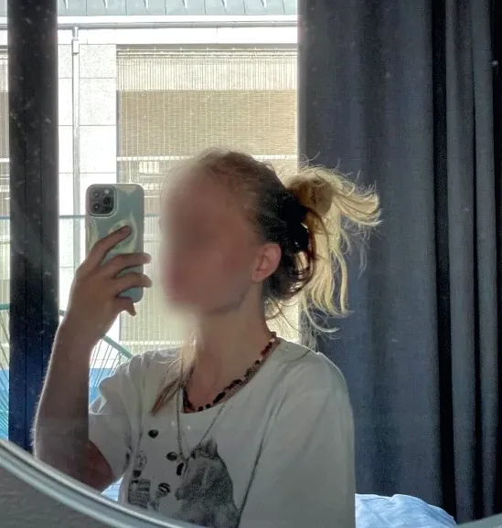 Nadia, 19