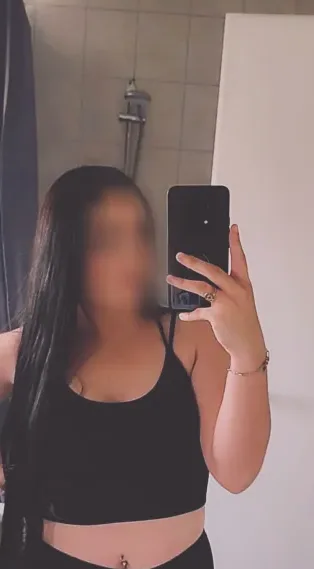 Pernille, 28