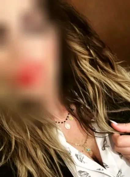 Zeynep, 28